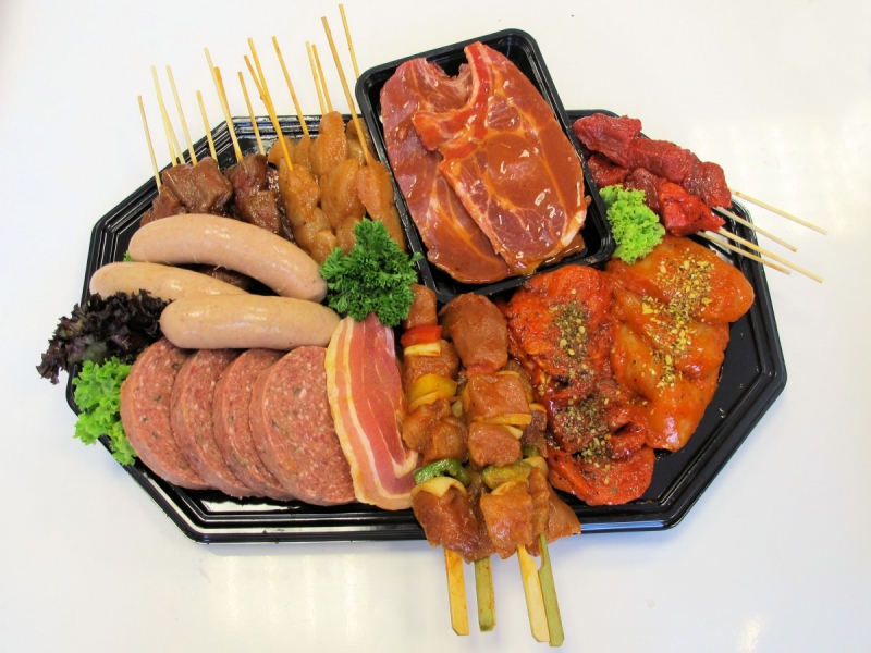 boucherie-ENTRAUNES-min_bbq_butcher_shop_supermarket_meal_party-766127